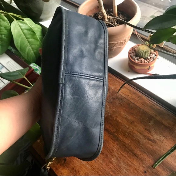 VTG Coach Crossbody in Blue - Picture 6 of 10